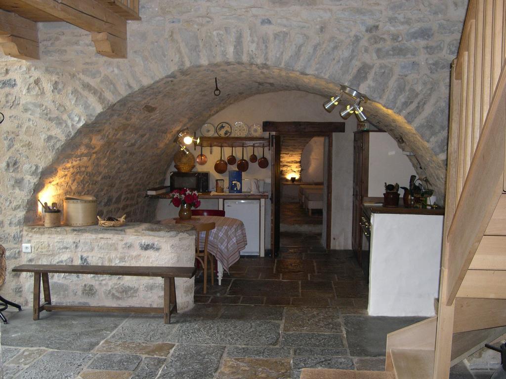 Sainte-Eulalie-de-Cernon La Bergerie B&B 외부 사진